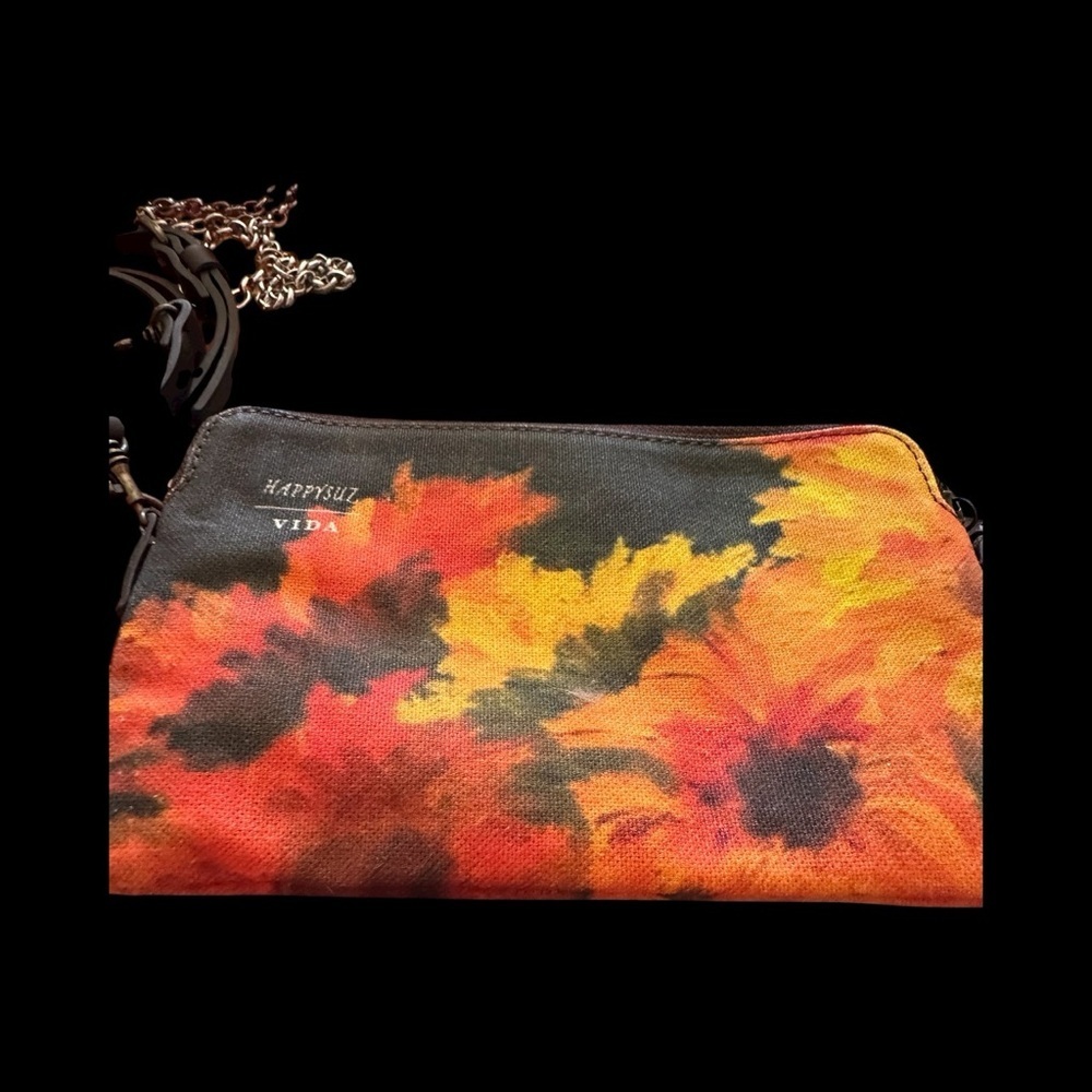 VIDA Crossbody Bag with Vibrant Floral Design